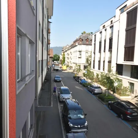 Very And Modern 2br Near - Flower 13 Lejlighed